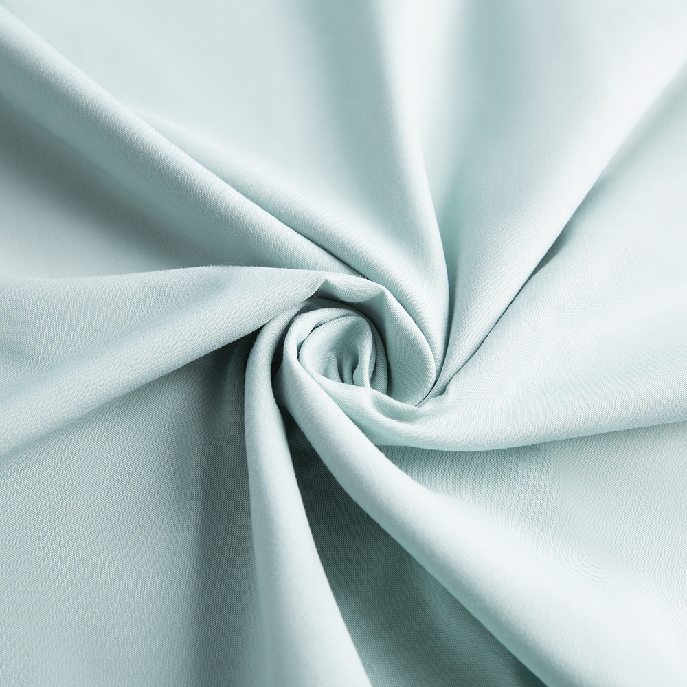 Direktang pagbebenta ng pabrika 100% polyester microfiber brushed tinina home textile tela